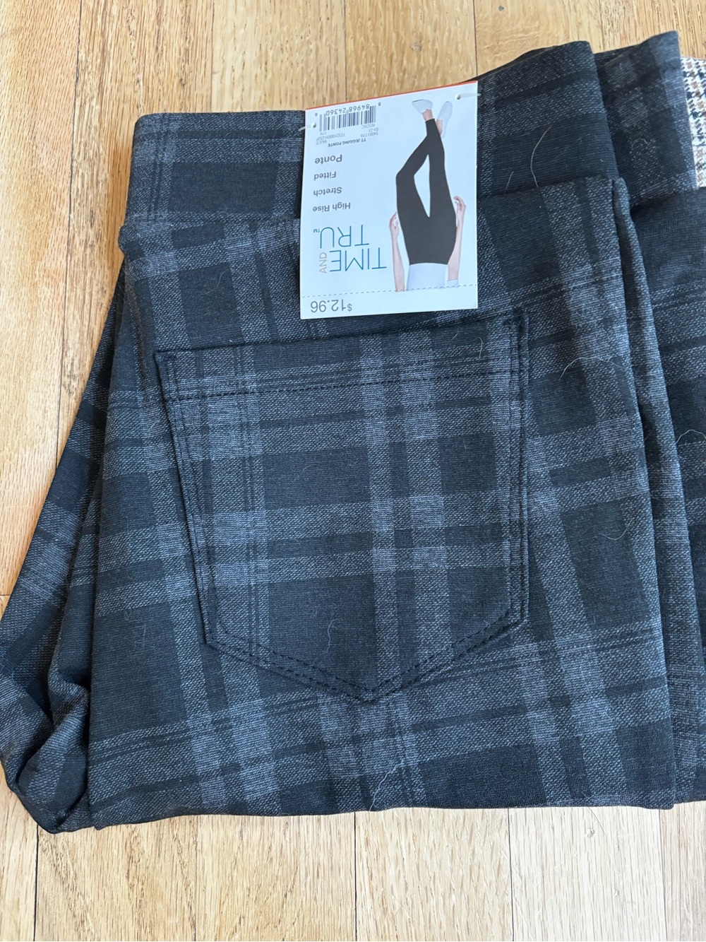 TIME & TRU Black Gray Plaid Ponte Leggings MEDIUM (8-10)